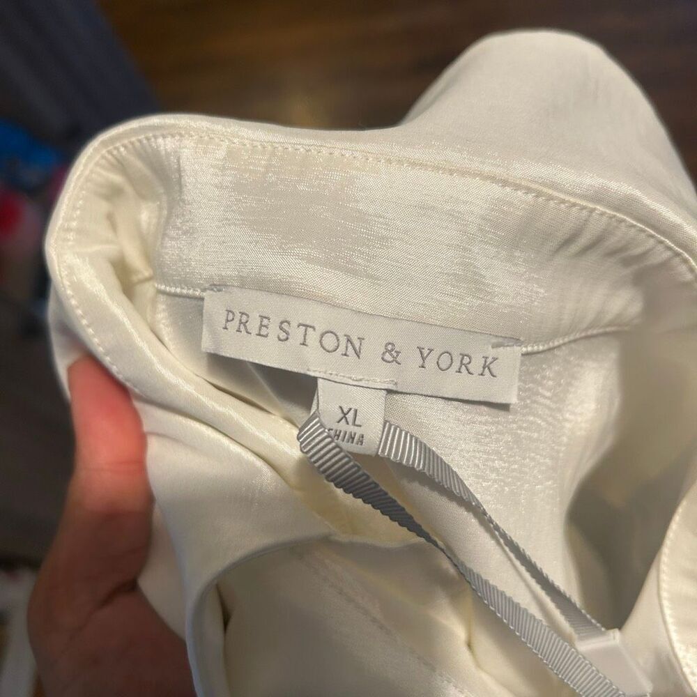 New Preston and York Blouse - Picture 4 of 5